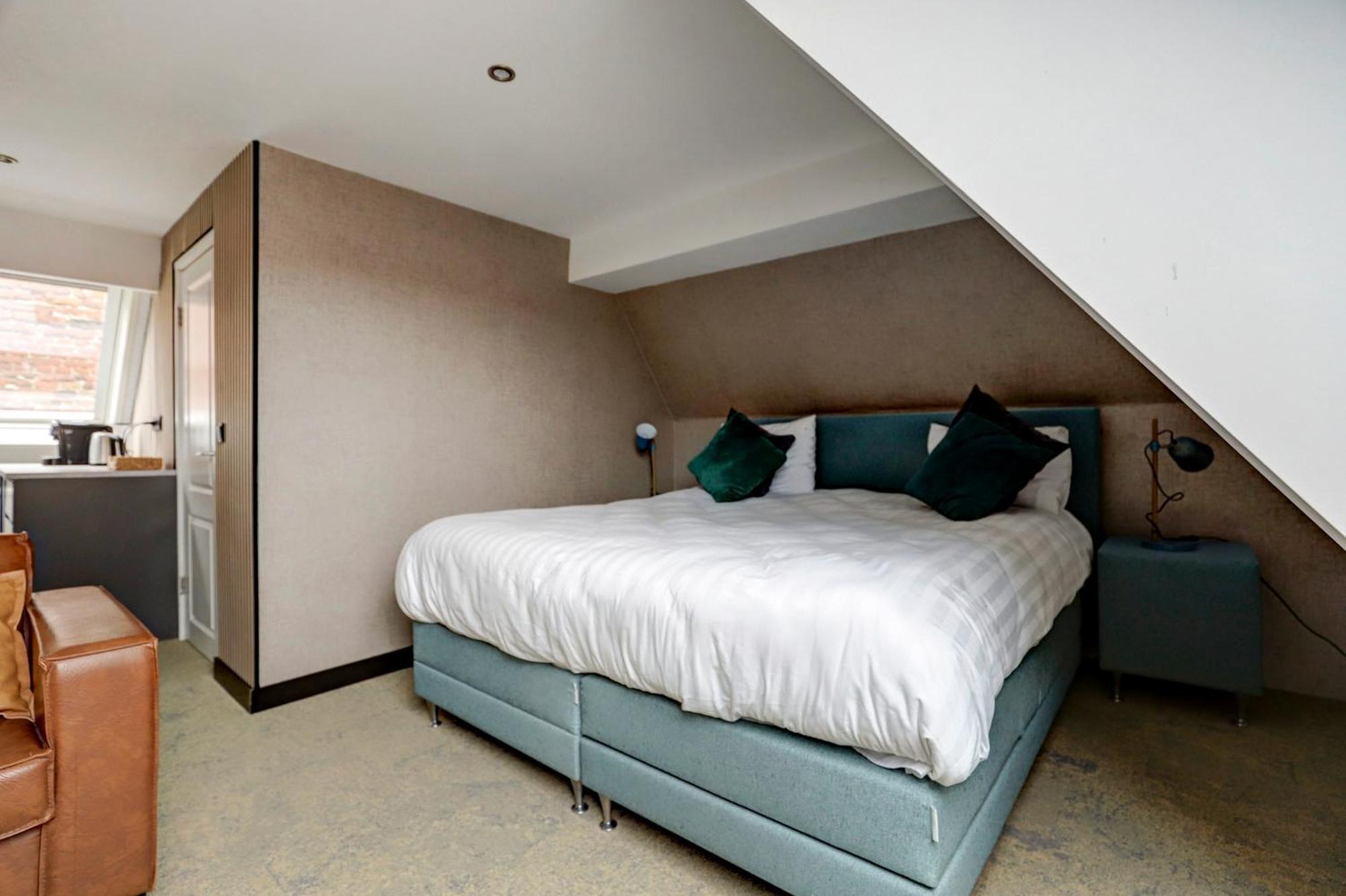 Hotel Buren Buren  エクステリア 写真