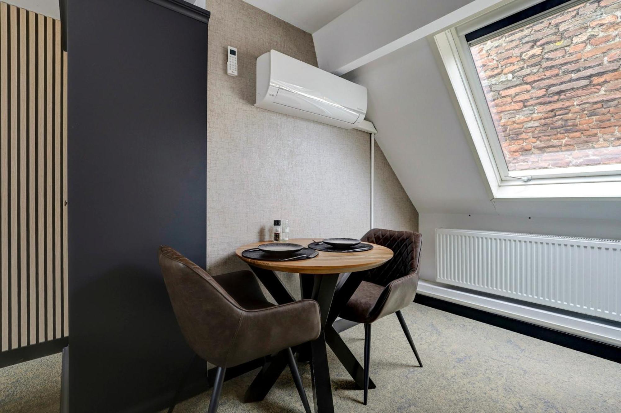 Hotel Buren Buren  エクステリア 写真