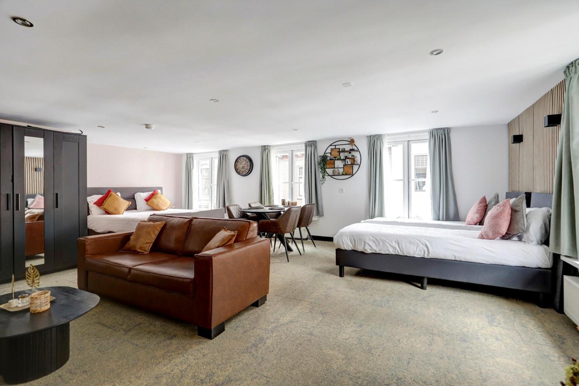 Hotel Buren Buren  エクステリア 写真