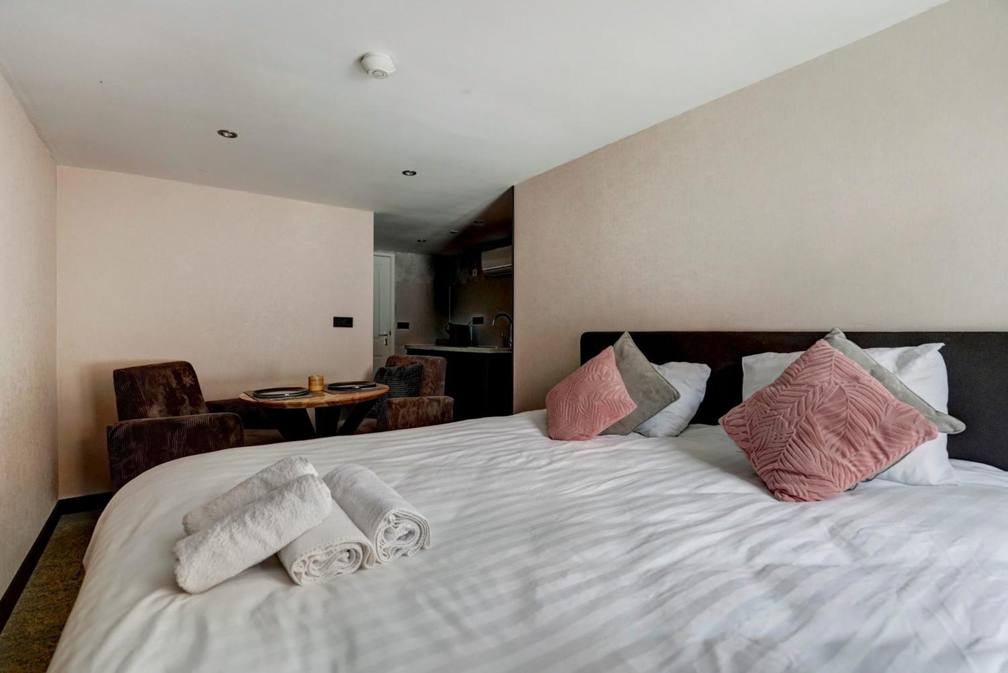 Hotel Buren Buren  エクステリア 写真