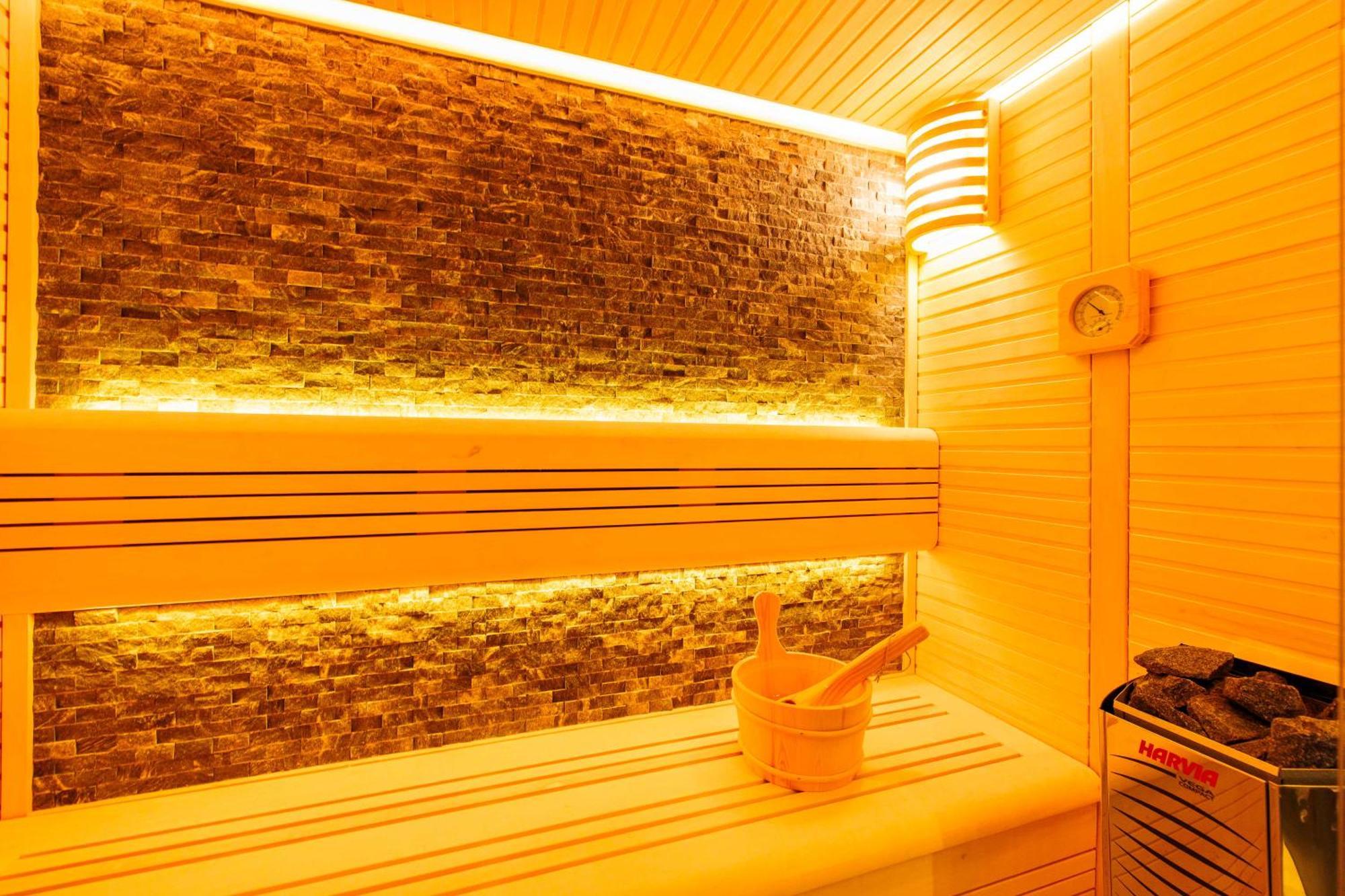Hotel Buren Buren  エクステリア 写真